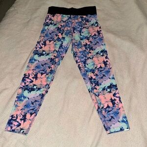 Like new PINK Ultimate capri legging